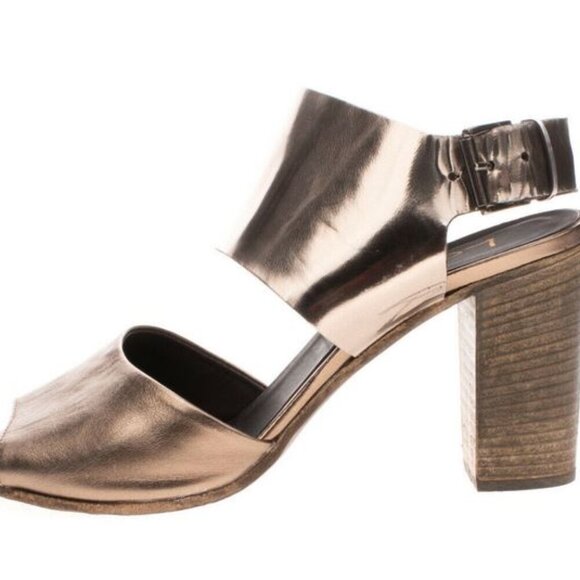 Brand new LEMARE Leather Slingback Sandals US 9.5 Metallic Made in Italy - Picture 3 of 5